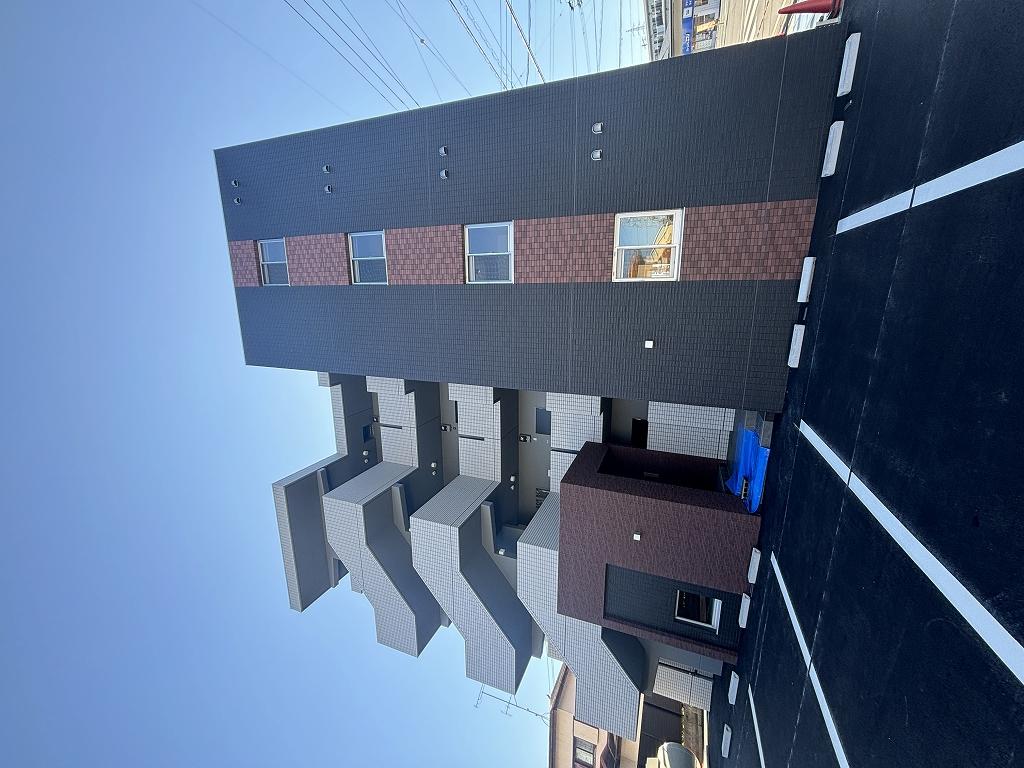 ランドセットマンション　クレール半田山（R7)